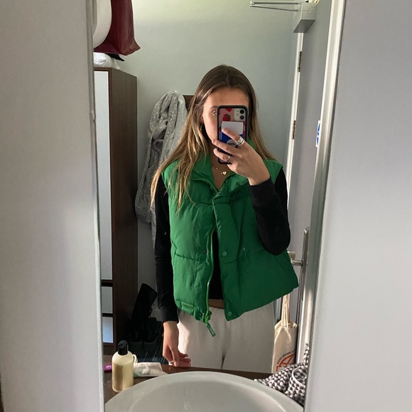 Green sixth June vest - Picture 1 of 3